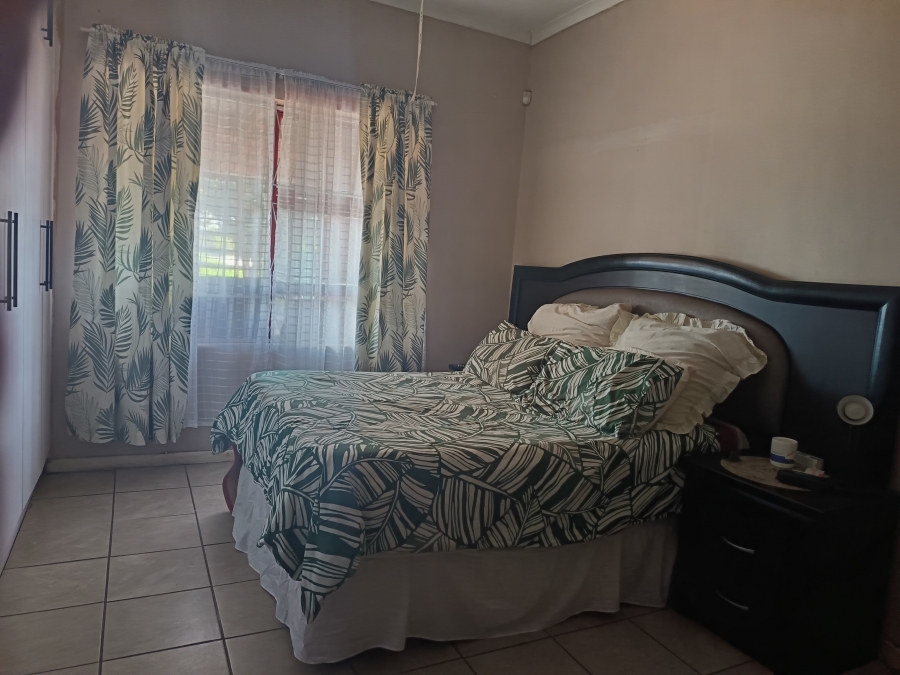 4 Bedroom Property for Sale in Algoa Park Eastern Cape